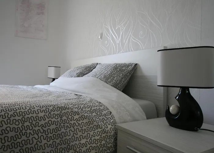 Apartments Mali Nono