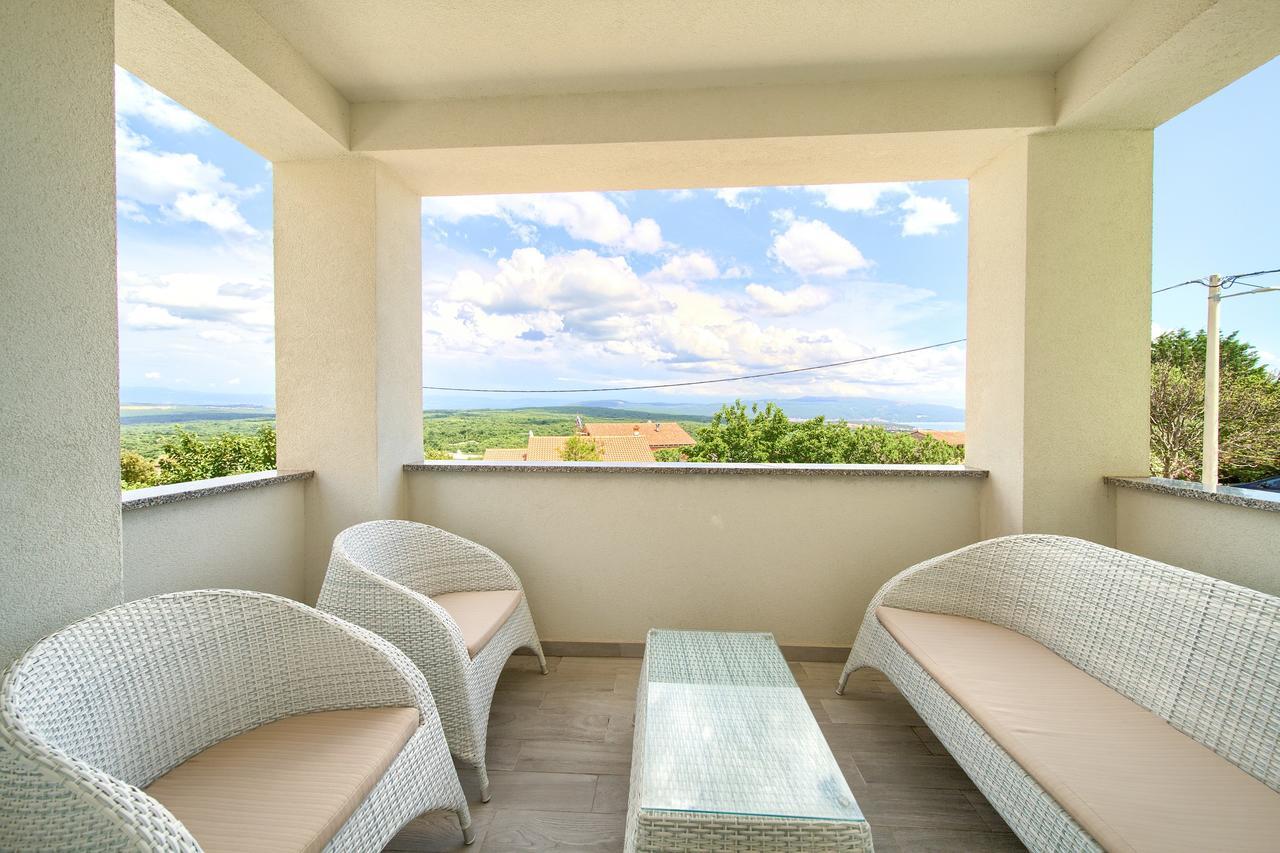 Apartment Mali Nono *