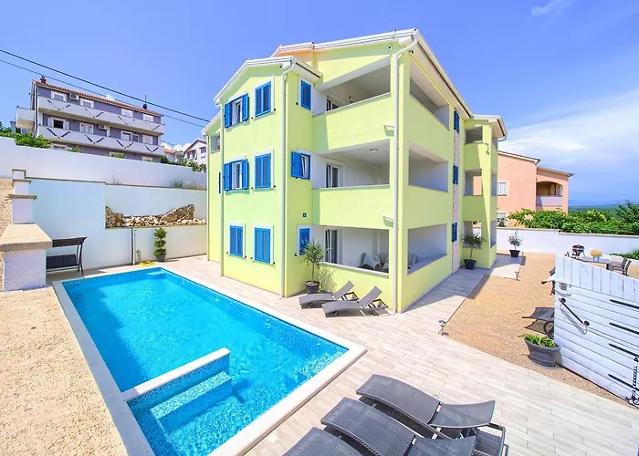 Apartments Mali Nono